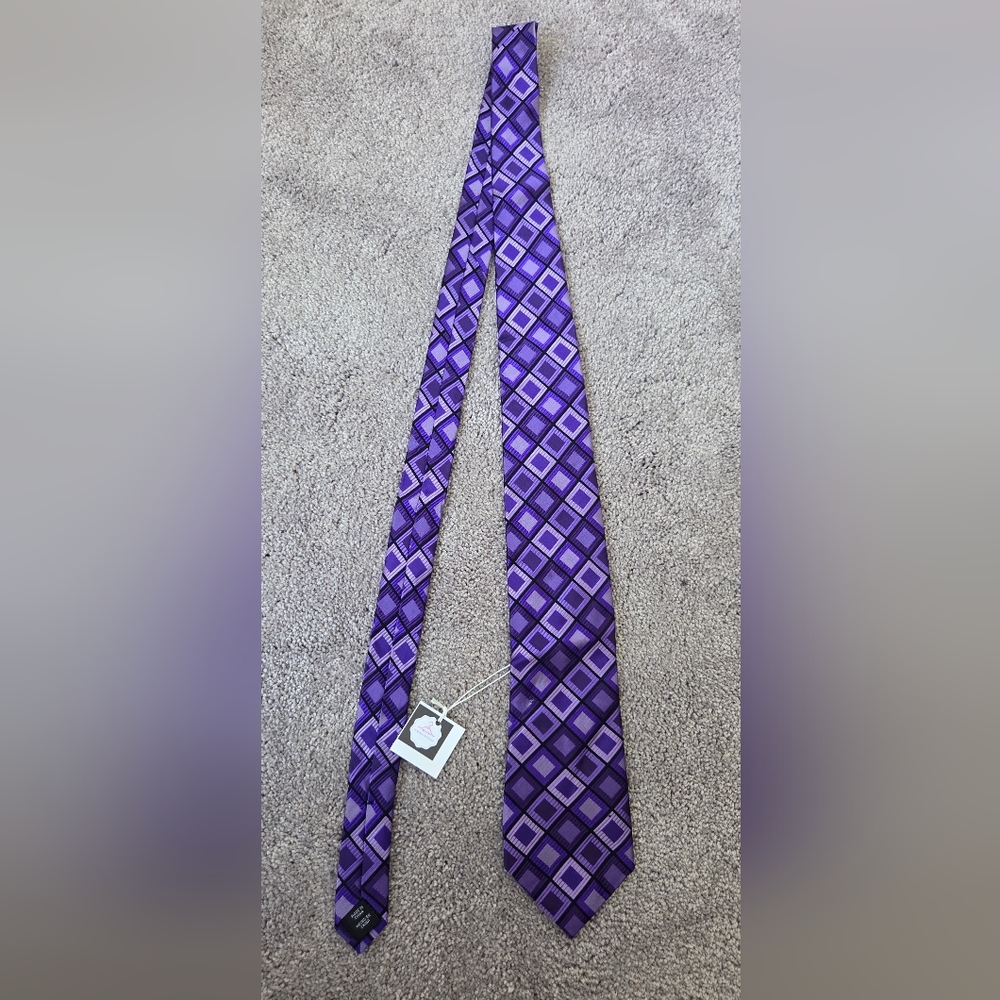 Croft & Barrow Purple Diamond Pattern Tie